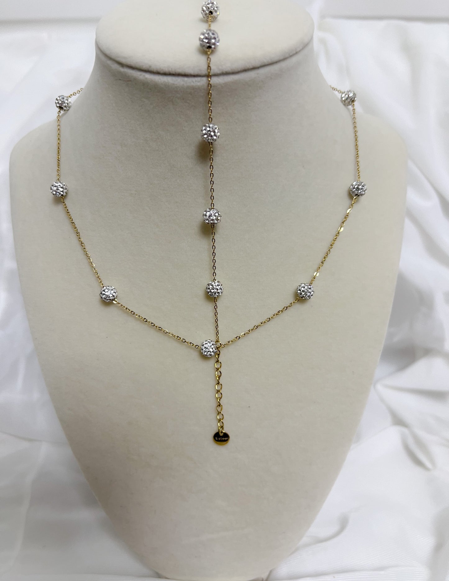 Set aus Halskette und Armband